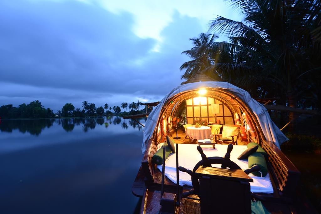 Spice Coast Cruises - Houseboat Hotel Alappuzha Exterior photo